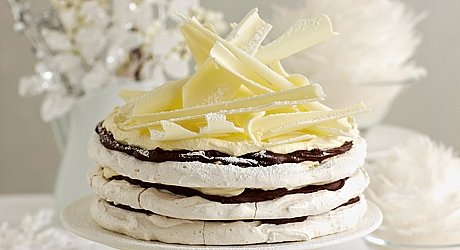 Cum să faci tort de bezea! E unul dintre cele mai dorite deserturi