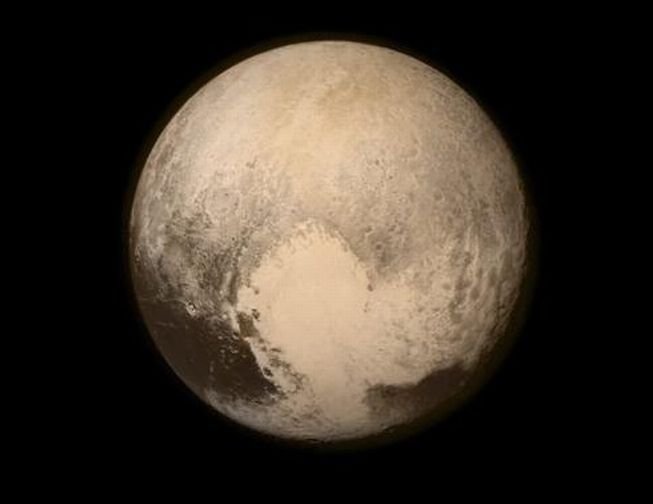 Succes istoric pentru NASA. Imagini impresionante cu planeta Pluto