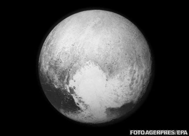 Cenuşa savantului care a descoperit planeta Pluto, la bordul sondei New Horizons