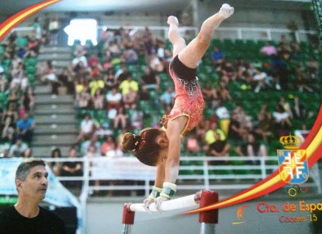 O mică gimnastă din România cucerește Spania 316777