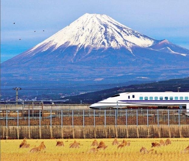 Istoria inedită a trenului Shinkansen, la care CFR-ul autohton nu poate decât să viseze