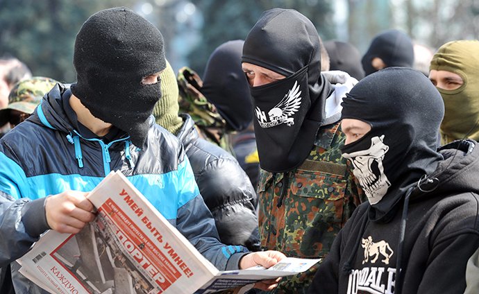 Proteste la Kiev. Se cere referendum pentru demiterea preşedintelui Poroshenko
