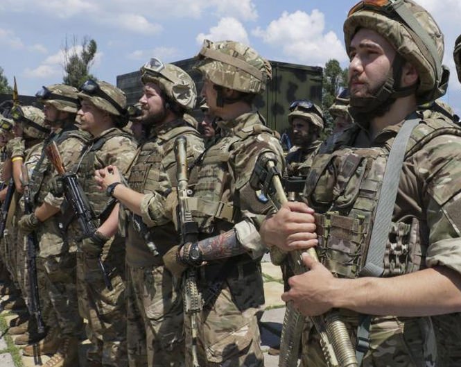Conflictul din Ucraina, departe de final. Un militar a fost ucis şi alţi 12 au fost răniţi în ultimele 24 de ore