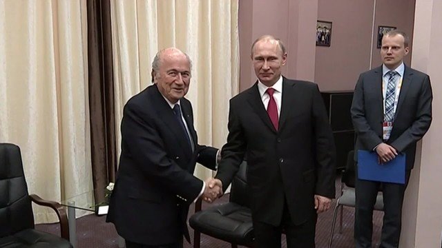 Vladimir Putin: Sepp Blatter ar merita un premiu Nobel