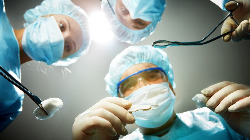 Trailblazing romanian surgeons