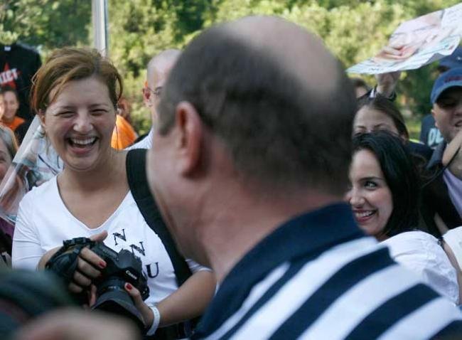 Ioana Băsescu, surprinsă de paparazzi. Ce făcea fiica lui Băsescu