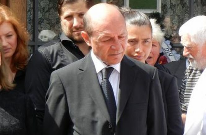 Traian Băsescu ar putea fi urmărit penal în dosarul răpirii jurnaliştilor