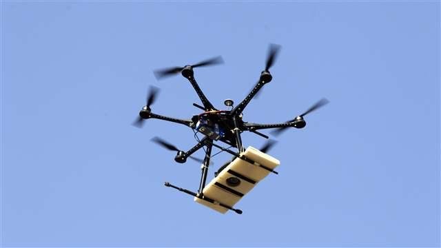 Traficanţii ţin pasul cu tehnologia: Droguri &quot;livrate&quot; cu drona pentru puşcăriaşi 