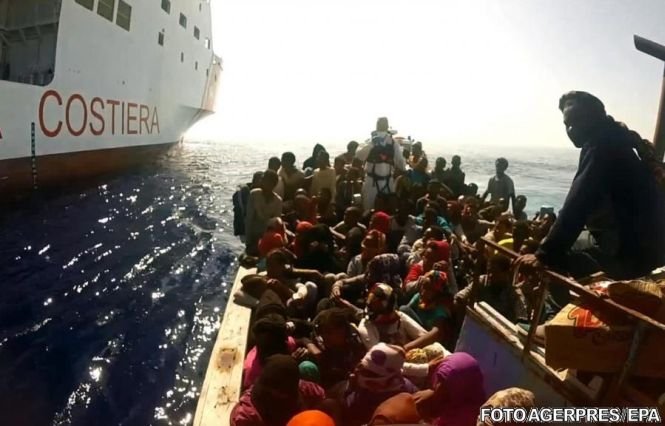 O mie de imigranţi au fost salvaţi din apele Mării Mediterane