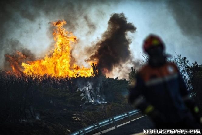 Incendiu de proporţii în Portugalia. Sute de pompieri au fost mobilizaţi