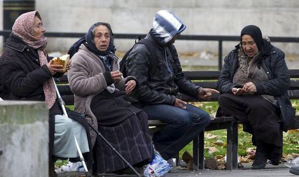 Luxembourgians, tired of romanian beggars