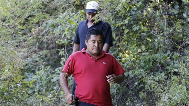 Un mexican, implicat în găsirea studenţilor dispăruţi, găsit ucis în provincia Guerrero