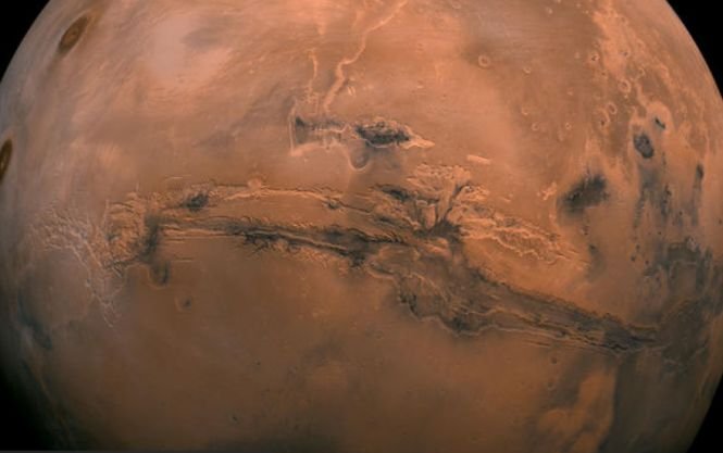 În căutarea vieţii pe Marte. Un nou studiu oferă date inedite despre planeta roşie