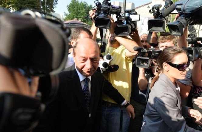 Traian Băsescu, ameninţat de intermediarul spăgii din dosarul fratelui său