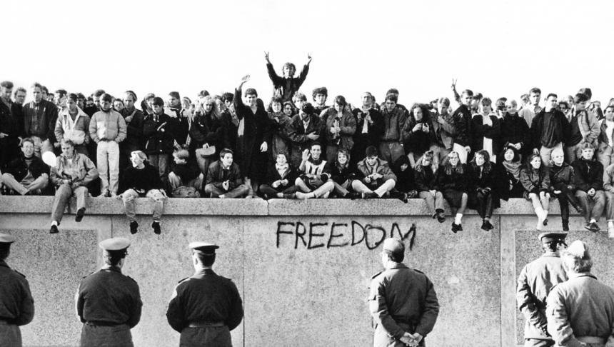 10 lucruri pe care nu le știați despre Zidul Berlinului