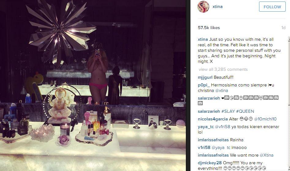 Christina Aguilera, primul selfie topless pe Instagram. Reacţia fanilor nu a întârziat FOTO 322180