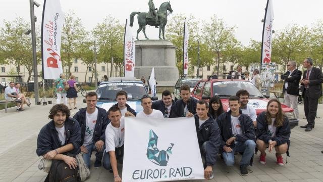 Zeci de tineri din Franţa au ajuns în România, în cadrul unui proiect inedit