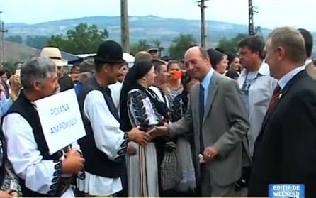 Traian Băsescu a trecut la băi de huiduieli