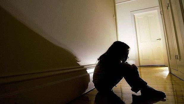 Caz şocant la Vrancea: Fetiţă de 5 ani, violată de un adolescent de 16 ani