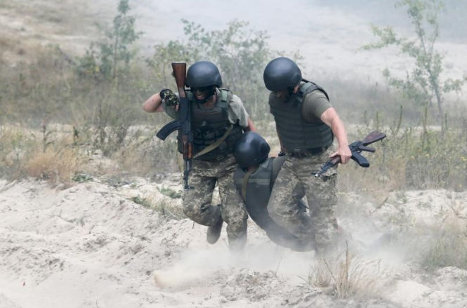 Conflictul din Ucraina. Patru militari au murit şi alţi 14 au fost răniţi, în ultimele 24 de ore