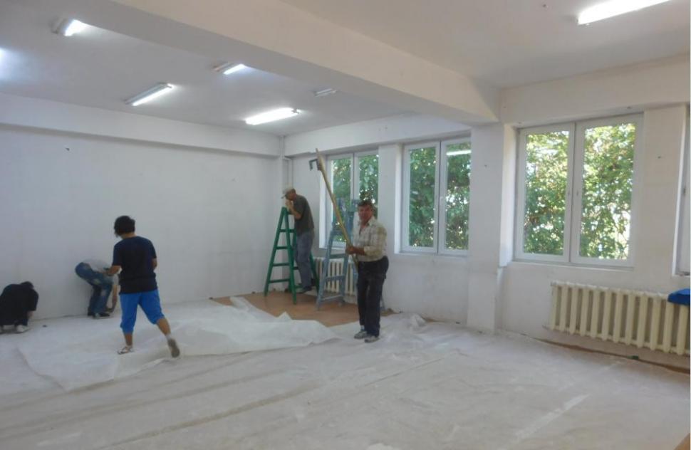 Centrul ţării se schimbă la faţă în comunitățile "Ajută un sat. Schimbă o țară" 324163