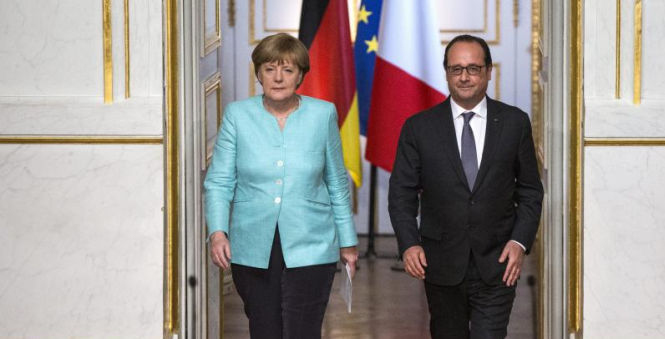 Hollande şi Merkel vor discuta astăzi despre cotele de acceptare a imigranţilor