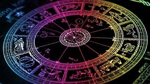 Horoscopul zilei - 25 august. Racii îşi doresc să fie lăsaţi în pace. Cum va fi ziua pentru celelalte zodii