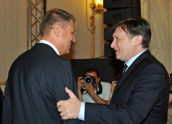 Crin Antonescu rupe tăcerea: Ce spune despre trecutul cu Klaus Iohannis