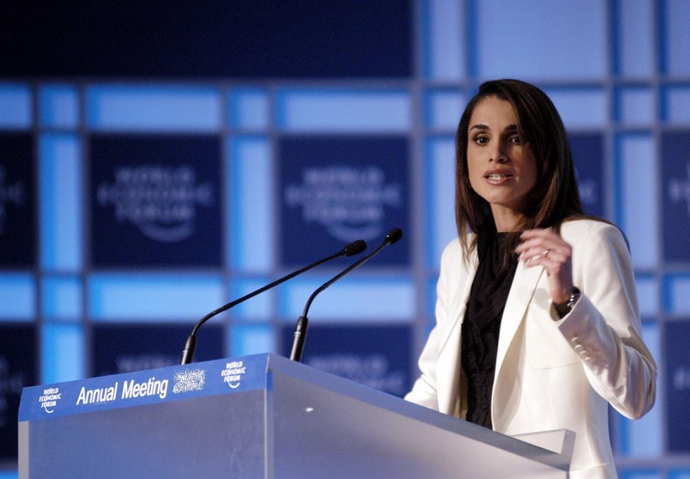 Regina Rania a Iordaniei: Musulmanii moderaţi nu fac suficient pentru a lupta împotriva Statului Islamic 