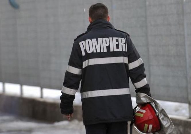 Un pompier mort la datorie a fost decorat post-mortem de preşedintele Klaus Iohannis