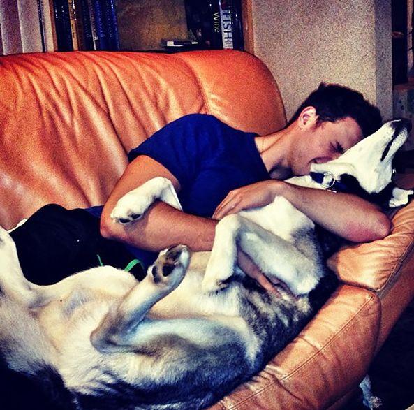 Un doctor şi căţelul lui cuceresc internetul 325644