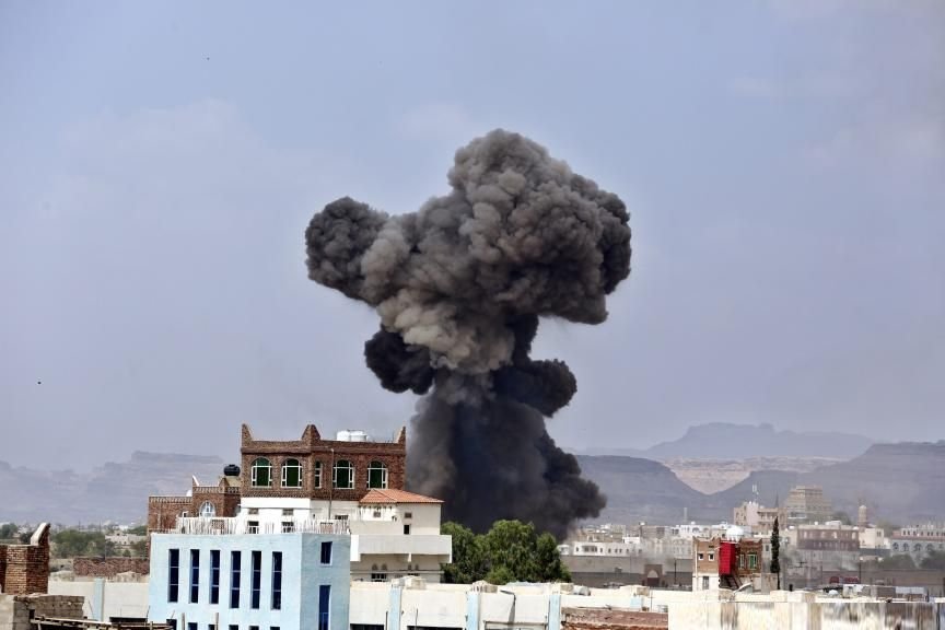 Atentat la o moschee din Yemen: Cel puţin 28 de oameni au fost ucişi de Statul Islamic