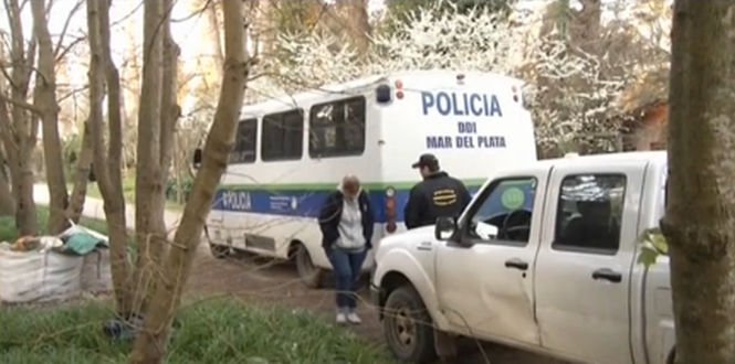 Caz şocant în Argentina. Un bărbat şi-a ţinut fiul şi soţia închişi într-o cuşcă timp de şase ani
