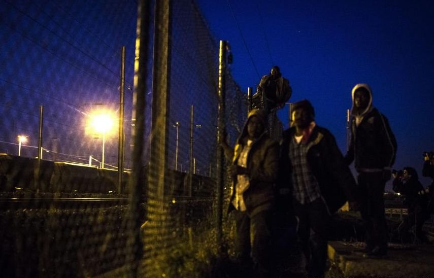 Francezii nu vor ca ţara lor să imite Germania în acordarea statutului de refugiat
