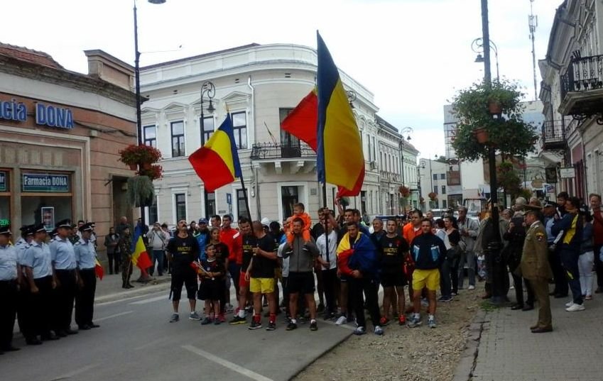 Gabriel Oprea cere sancţiuni în cazul refuzului de a se arbora drapelul României la Sfântu Gheorghe 