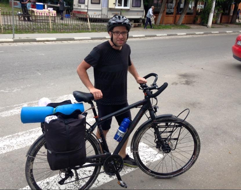 #cycletheamericas - Românul care traversează Americile pe bicicletă, mesaj de susţinere pentru Simona Halep