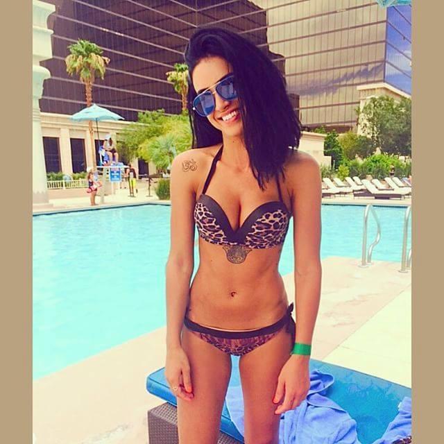 Adelina Pestrițu, scandal monstru cu fanii pe Facebook 328007