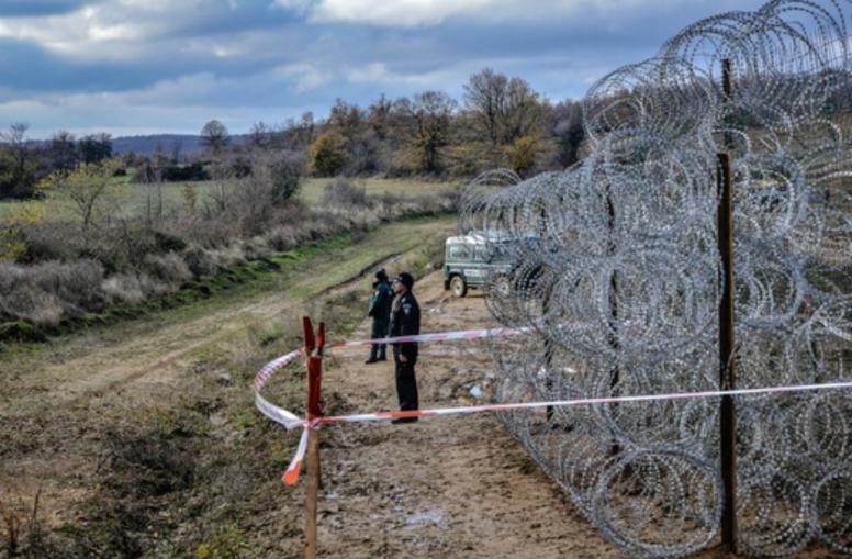 Ungaria vrea să ridice un zid la graniţa cu România