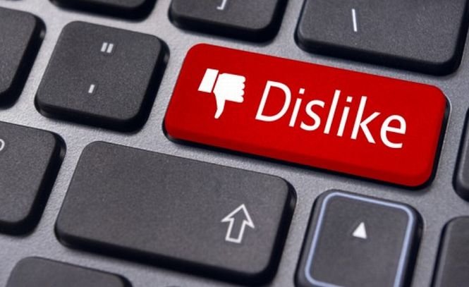 Ce părere au utilizatorii Facebook despre butonul &quot;dislike&quot;