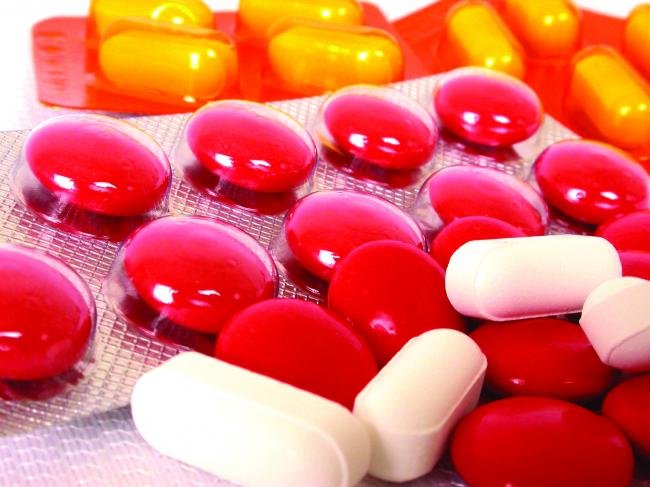 Medicamentele ieftine dispar de pe piaţa din România