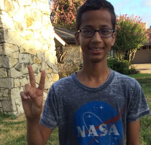 Povestea elevului musulman arestat după ce a adus la şcoală un ceas inventat de el