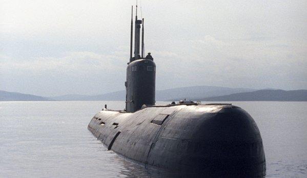 Submarinul rus care a &quot;tulburat apele&quot; între Marea Britanie şi Spania a intrat în Marea Neagră