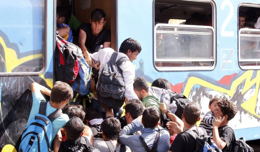 Croaţia a trimis 19 autobuze cu refugiaţi spre Ungaria, dar Ungaria refuză să îi primească