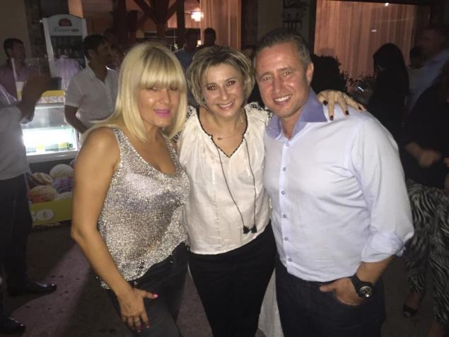 Cum a apărut Elena Udrea la ziua de naştere a lui Laurenţiu Reghecampf 329632