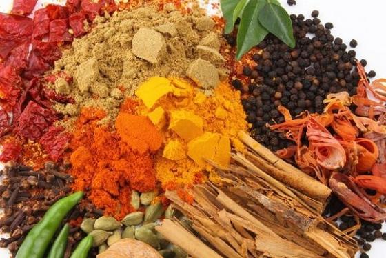 Acesta este condimentul care combate cancerul! Proprietăţile lui depăşesc cu mult invenţiile farmaceutice