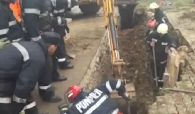 A murit îngropat de viu! Sfârşit tragic pentru un muncitor din Târgovişte