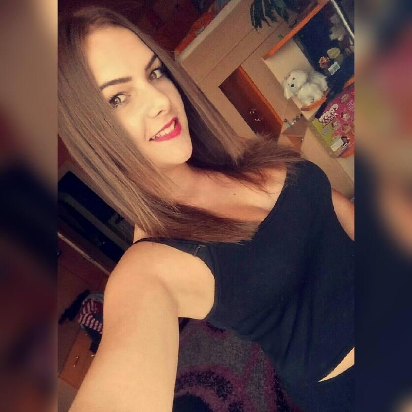 Transformare totală pentru fata făcută grasă de Mihaela Rădulescu la "Românii au talent" 330946