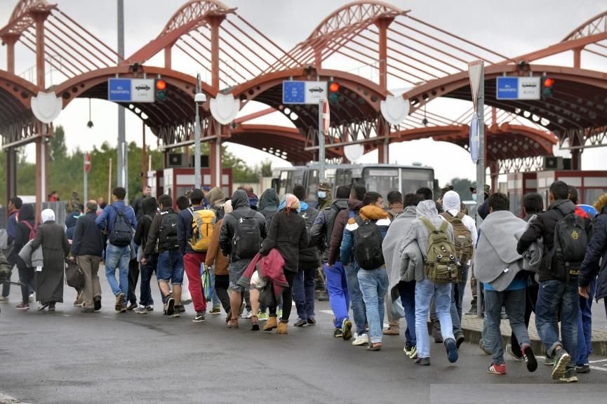 Număr record de imigranţi sosiţi într-un stat UE, într-o singură zi 