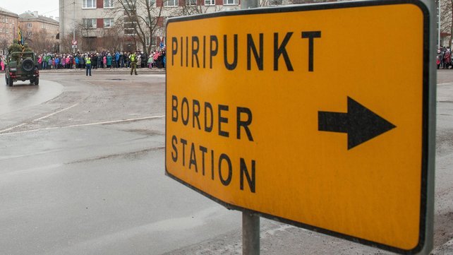 Schimb neobişnuit între Rusia şi Estonia. Ce s-a întâmplat pe pod de la frontiera dintre cele două state