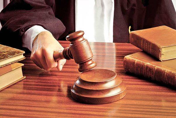 O companie privată dă în judecată Ministerul Justiției pentru concurență neloială